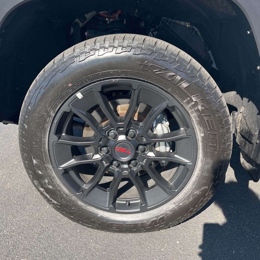 2025 Toyota Tundra Limited HV