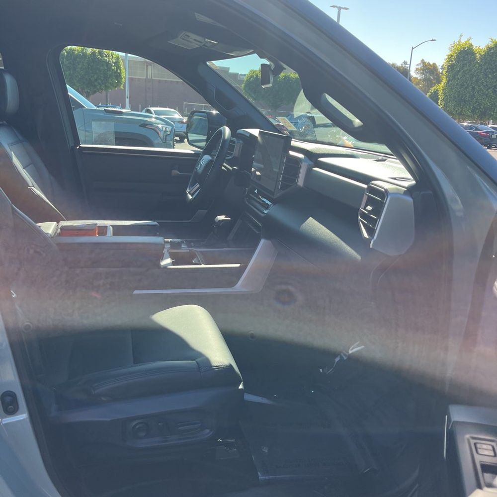 2025 Toyota Tundra Limited HV