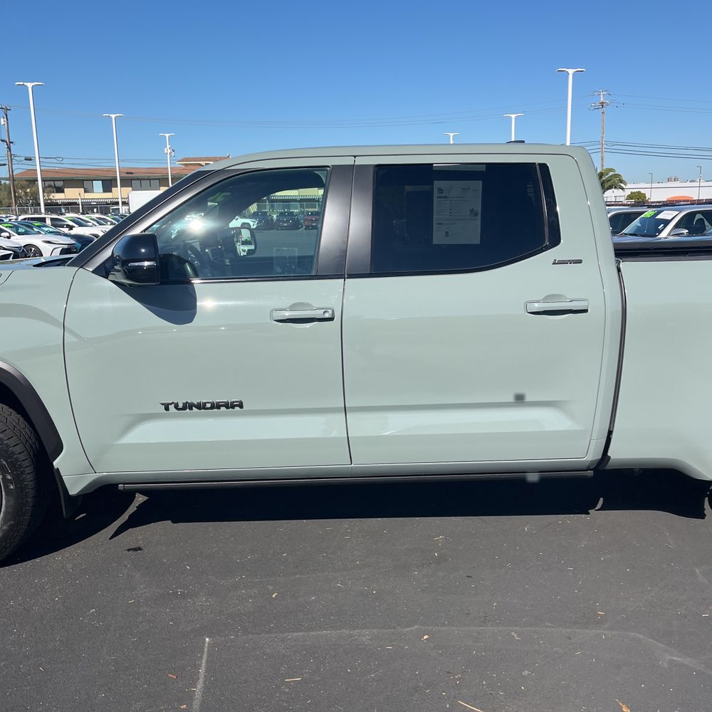 2025 Toyota Tundra Limited HV