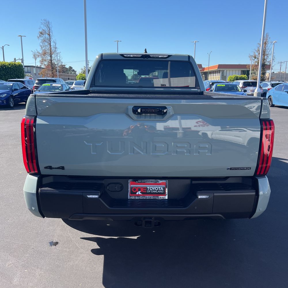 2025 Toyota Tundra Limited HV