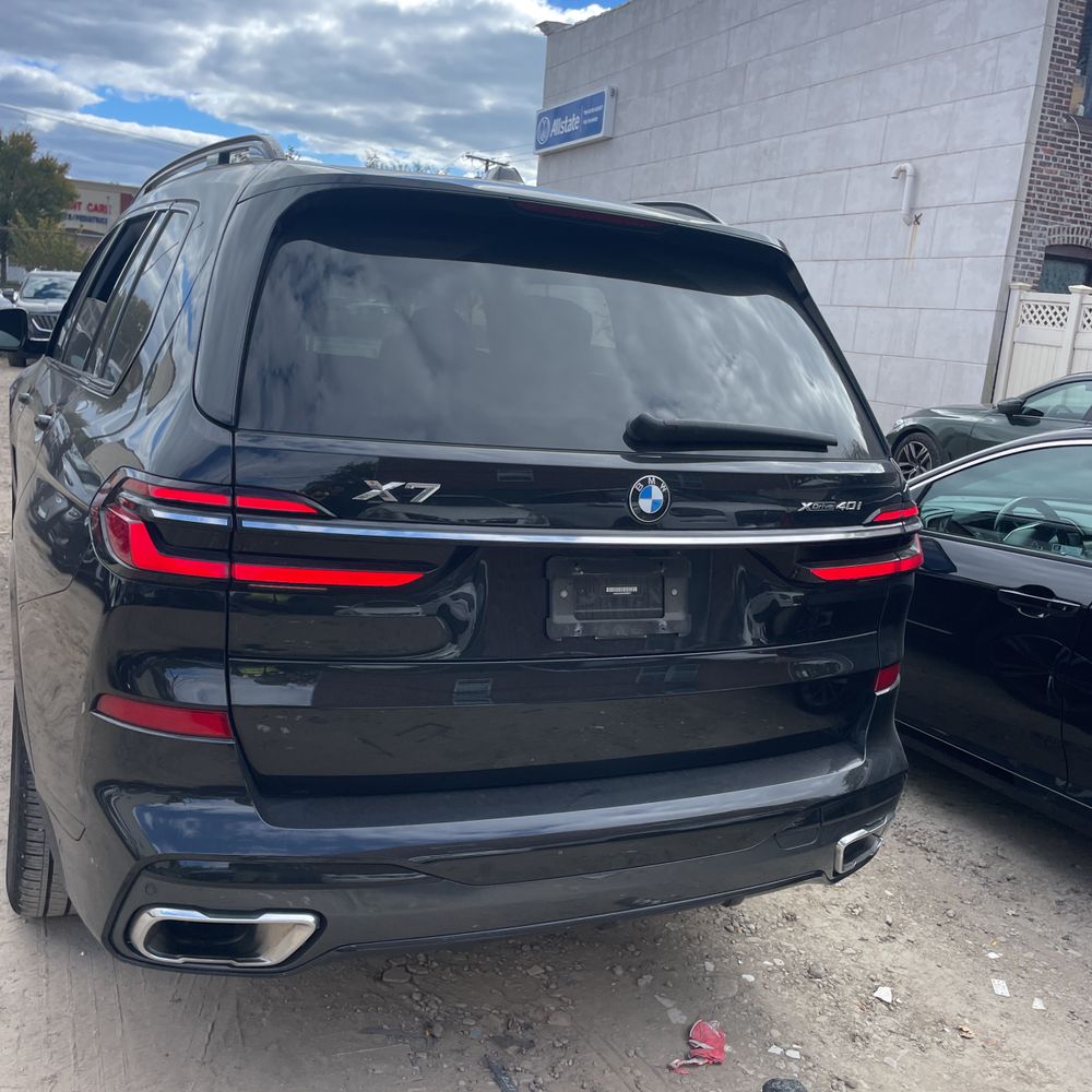 2023 BMW X7 XDrive40i