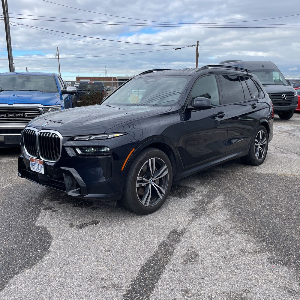 2025 BMW X7 XDrive40i