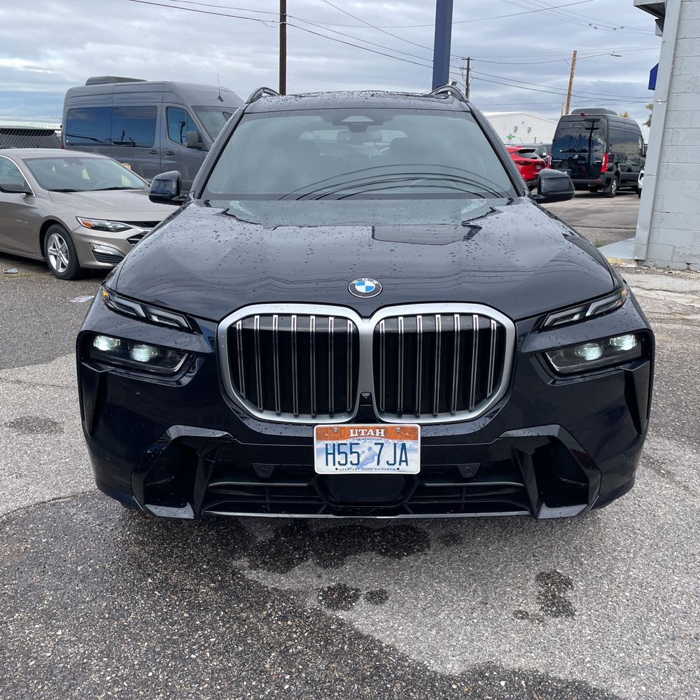 2025 BMW X7 XDrive40i