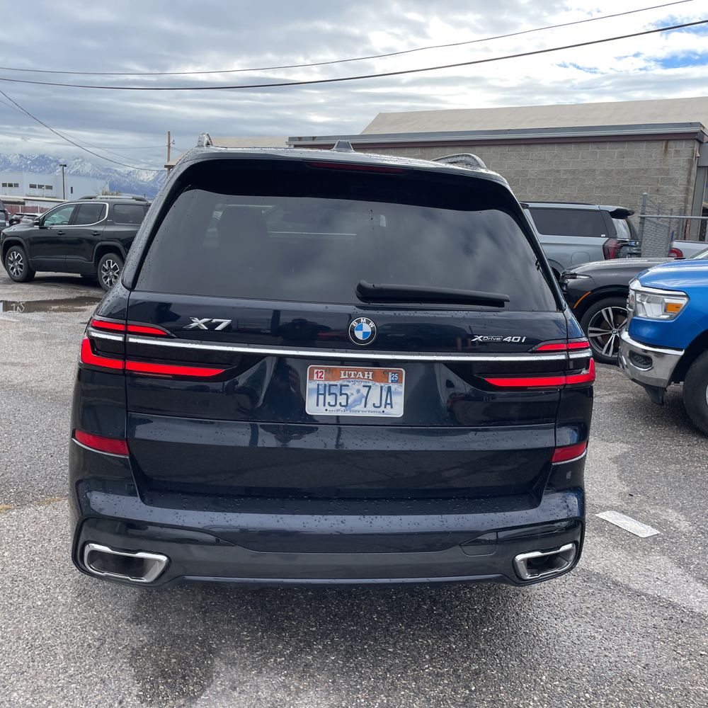 2025 BMW X7 XDrive40i
