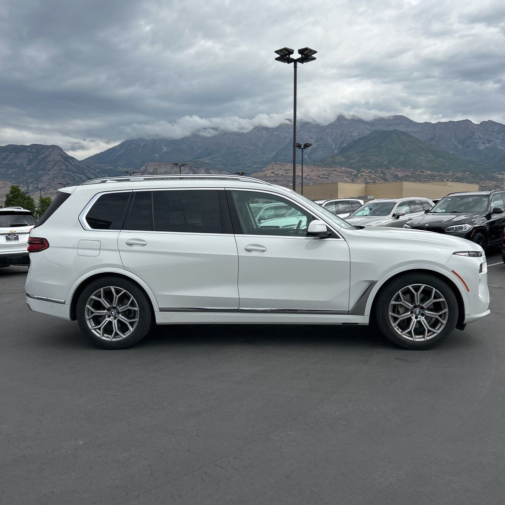 2024 BMW X7 XDrive40i