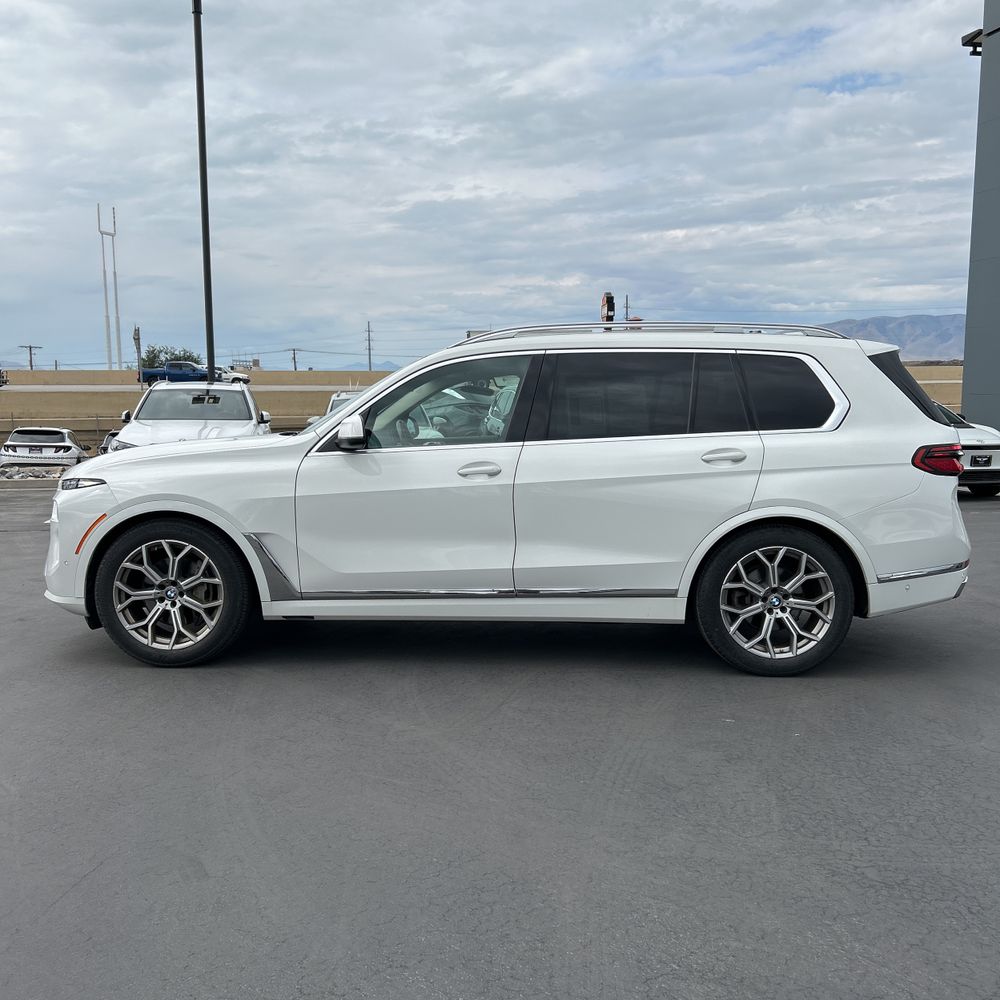 2024 BMW X7 XDrive40i