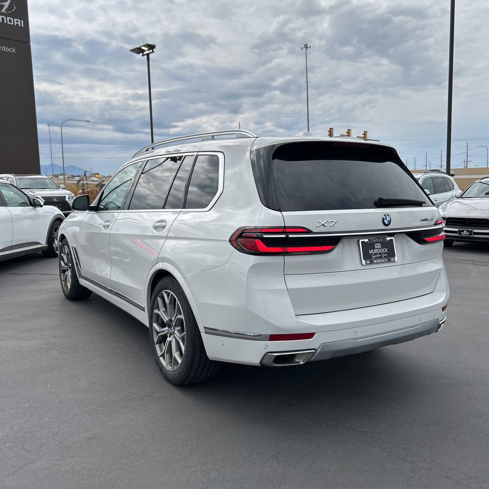 2024 BMW X7 XDrive40i
