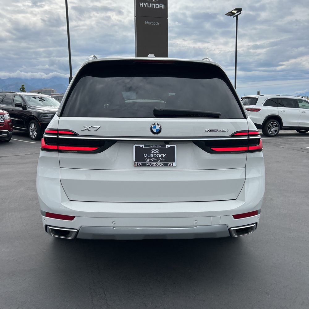 2024 BMW X7 XDrive40i