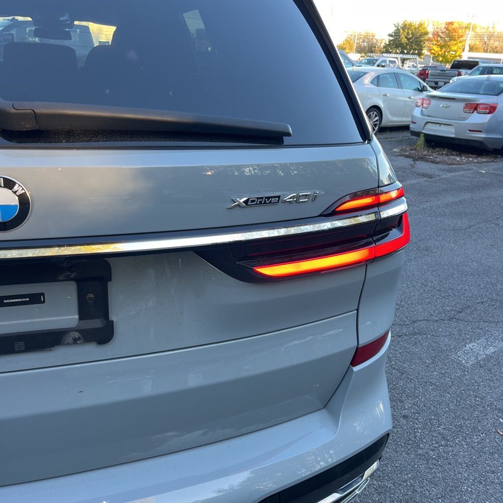 2025 BMW X7 XDrive40i