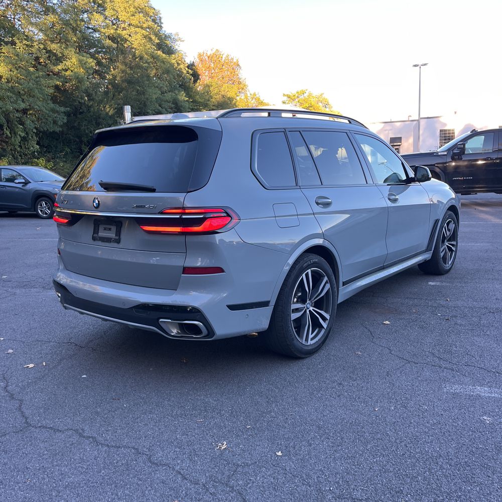 2025 BMW X7 XDrive40i
