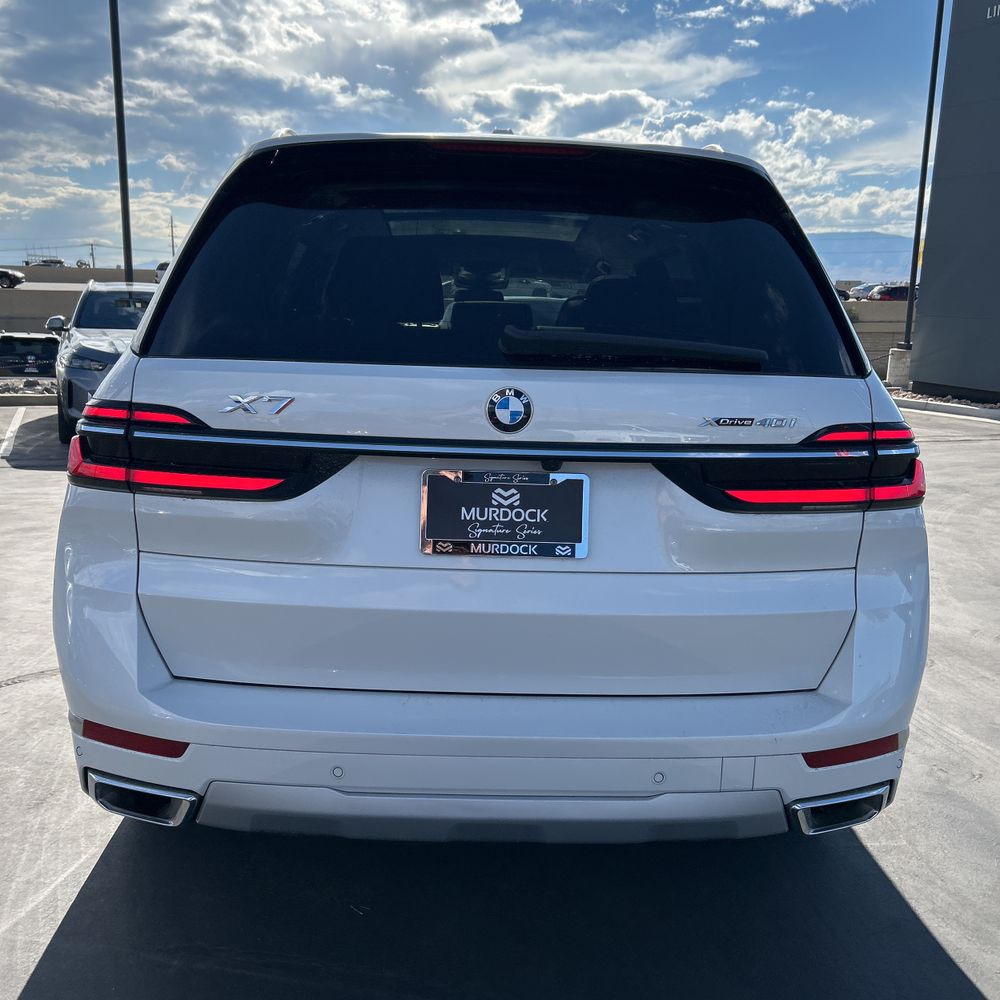 2025 BMW X7 XDrive40i