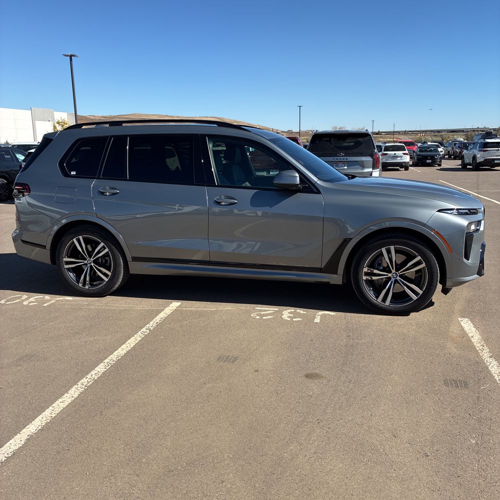 2025 BMW X7 XDrive40i
