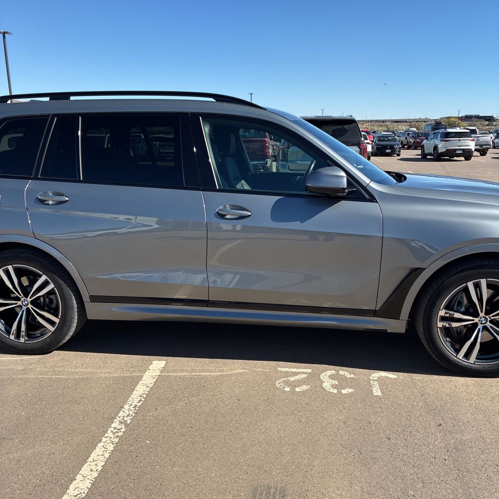 2025 BMW X7 XDrive40i