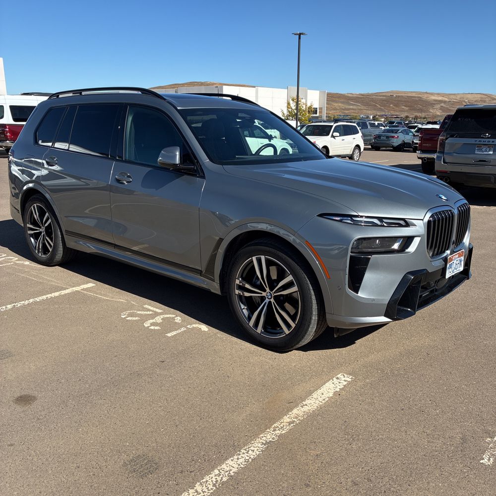 2025 BMW X7 XDrive40i