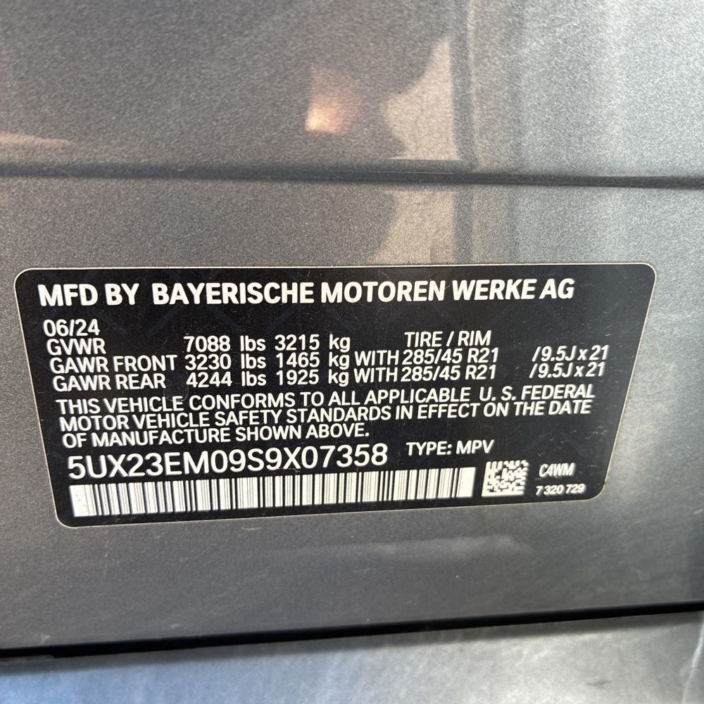 2025 BMW X7 XDrive40i