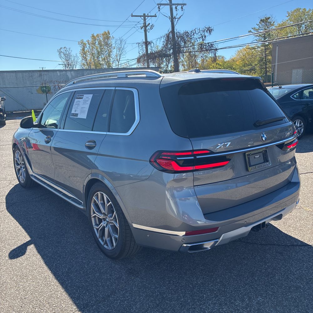 2024 BMW X7 XDrive40i