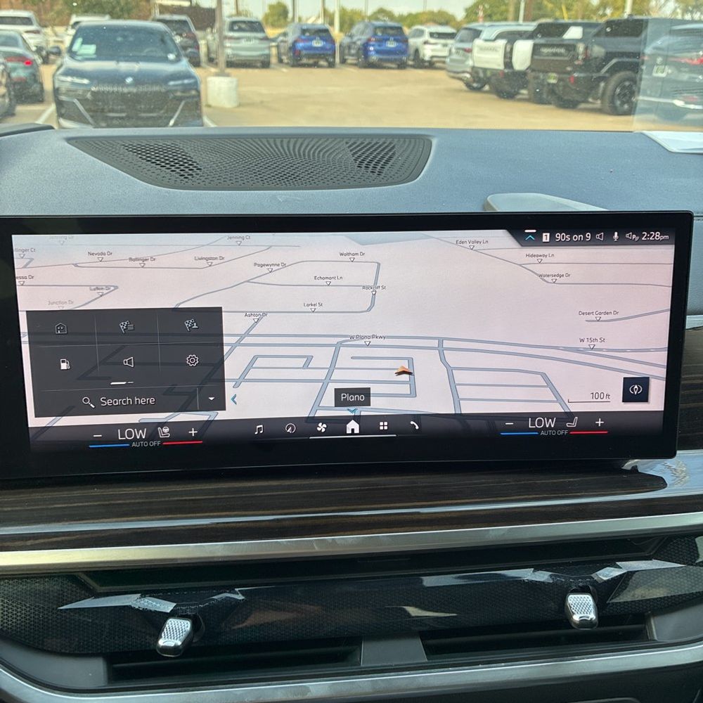2025 BMW X7 XDrive40i