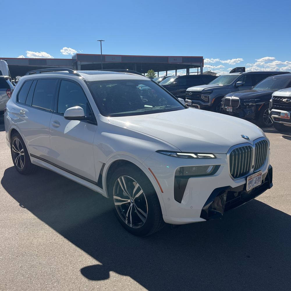 2025 BMW X7 XDrive40i