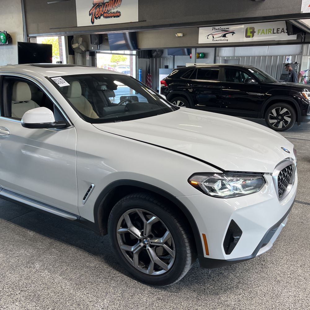 2025 BMW X4 XDrive30i