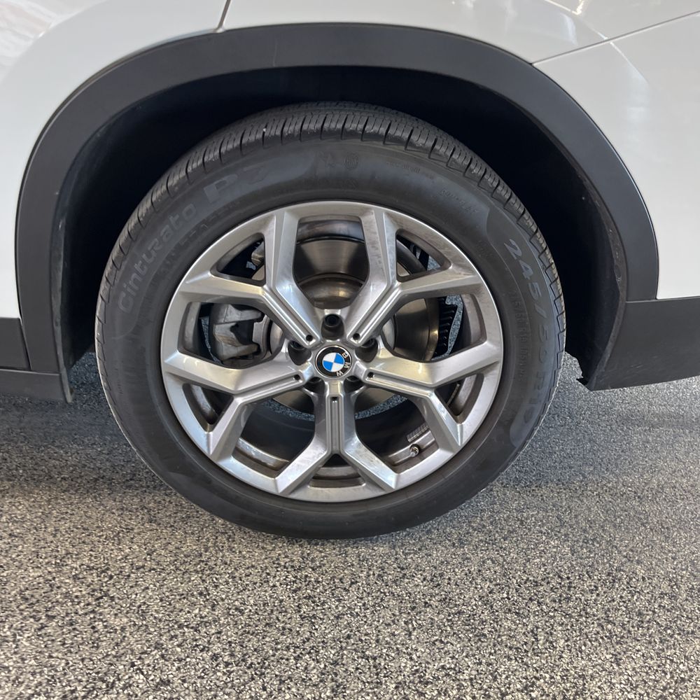 2025 BMW X4 XDrive30i