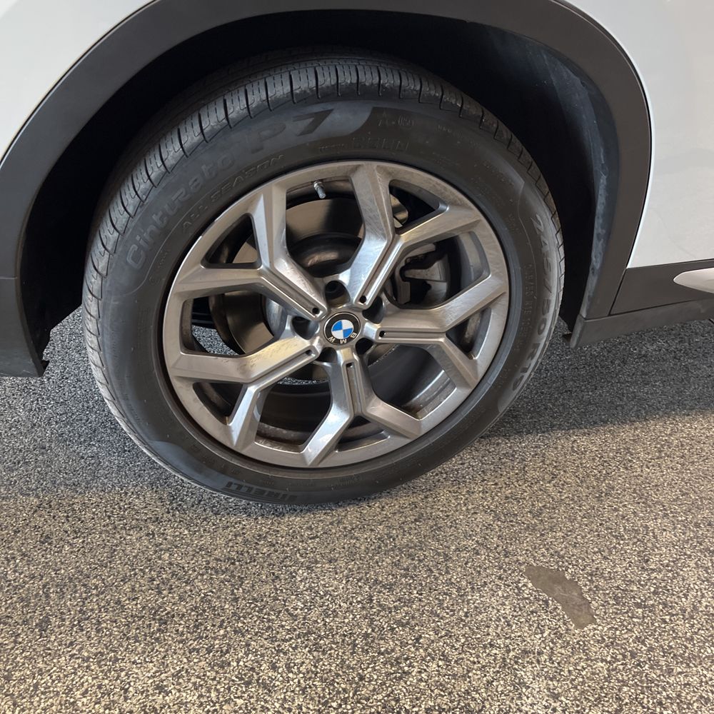 2025 BMW X4 XDrive30i