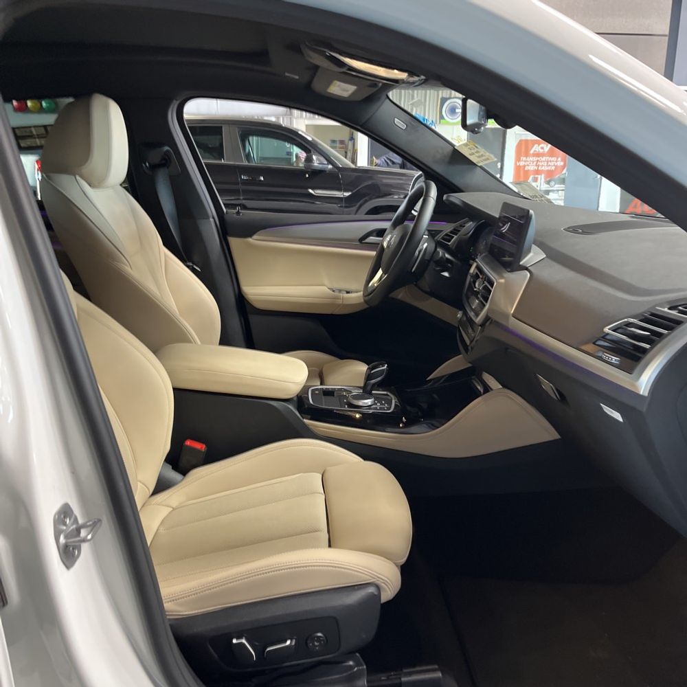 2025 BMW X4 XDrive30i