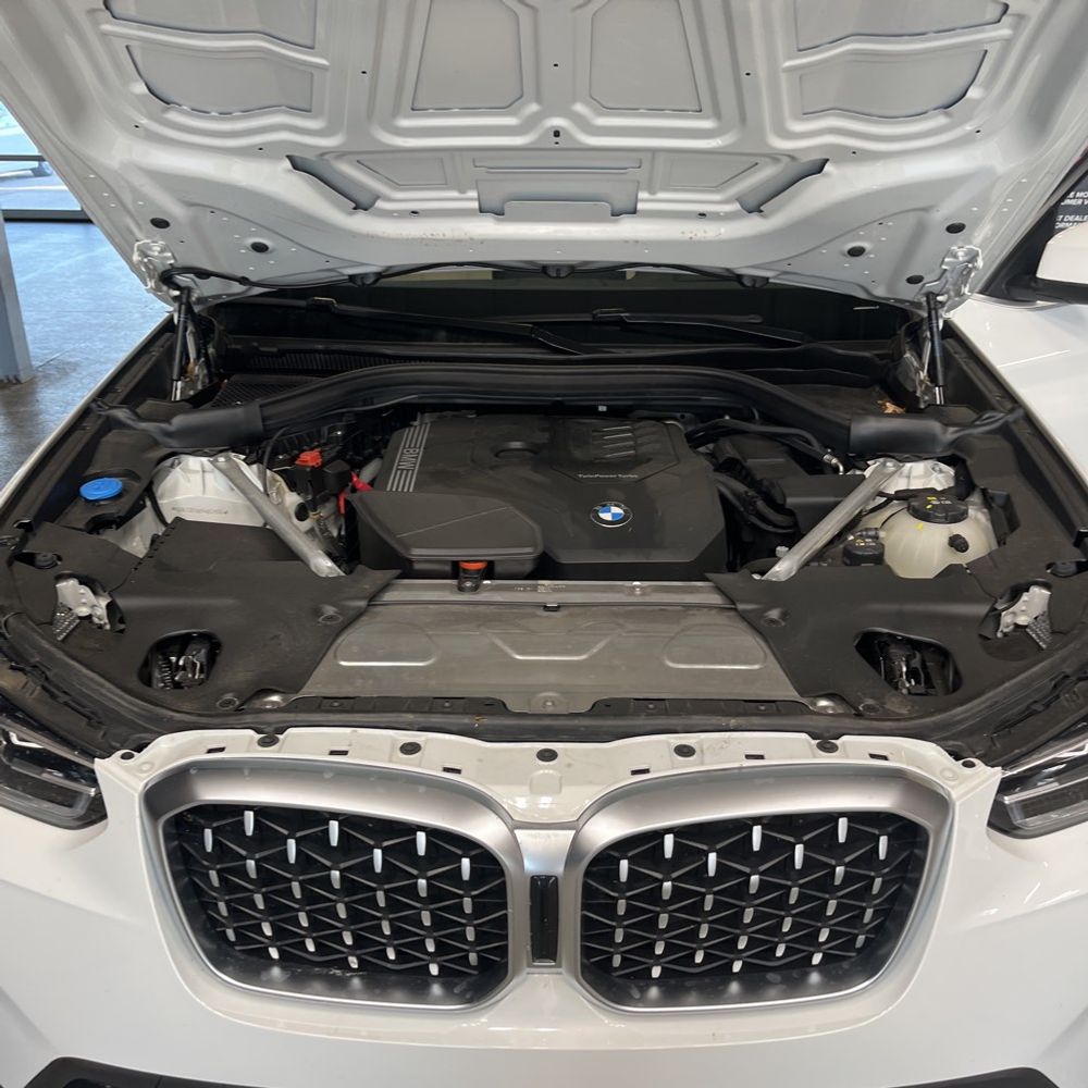 2025 BMW X4 XDrive30i