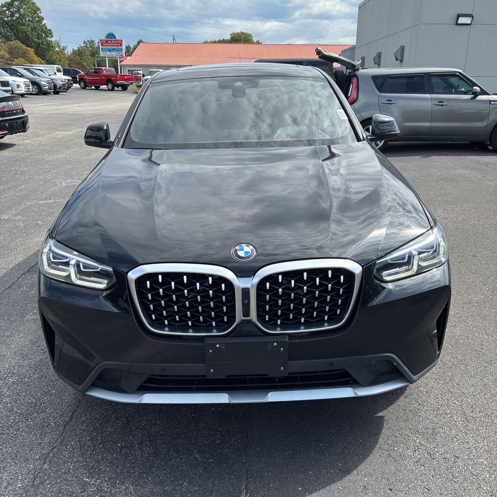 2024 BMW X4 XDrive30i