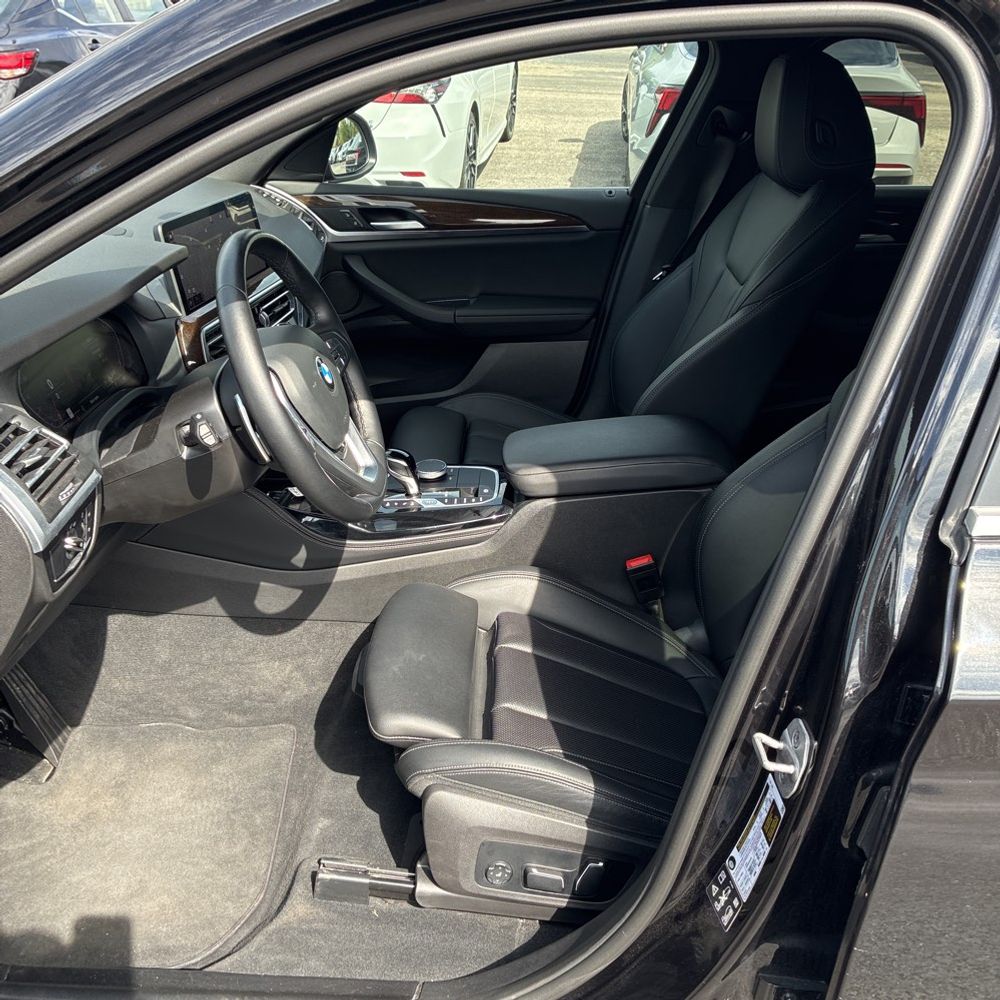 2024 BMW X4 XDrive30i