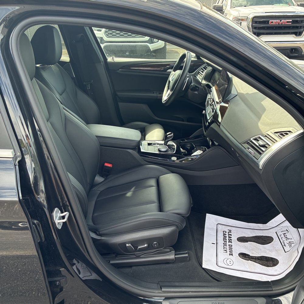 2024 BMW X4 XDrive30i