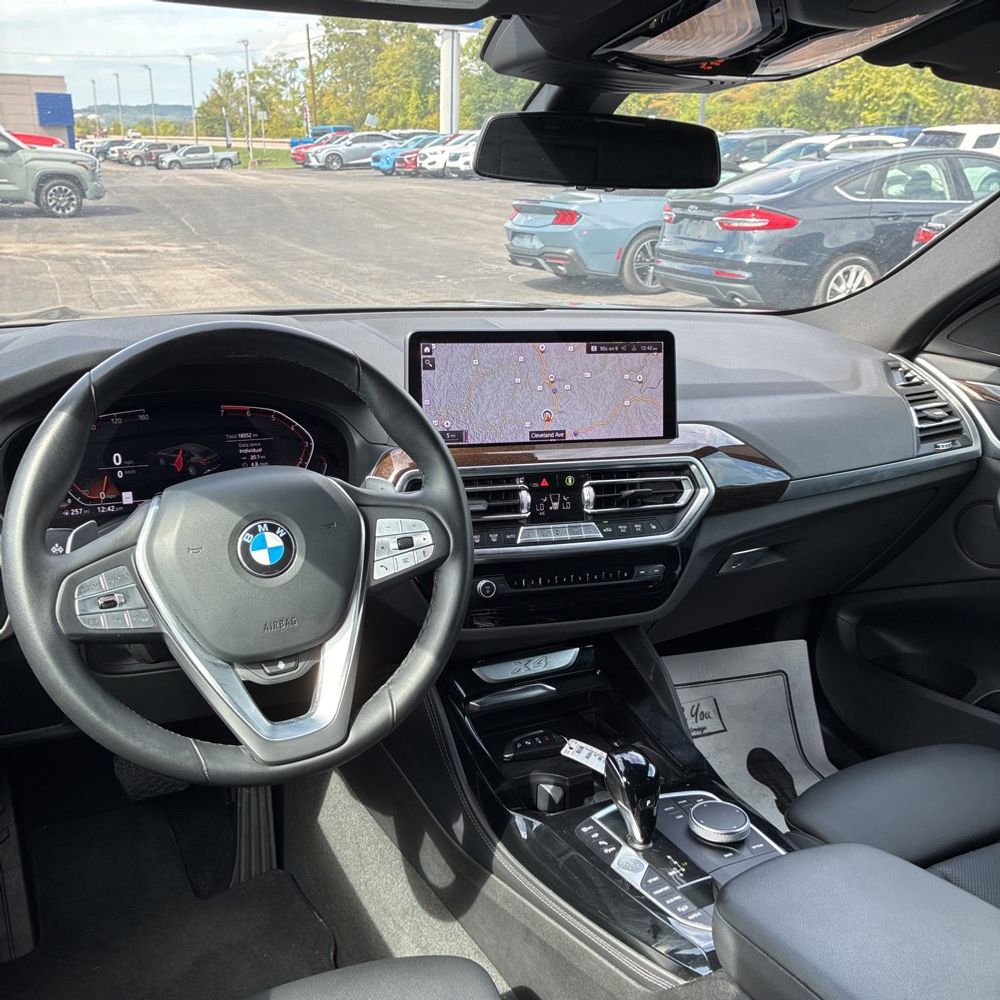 2024 BMW X4 XDrive30i