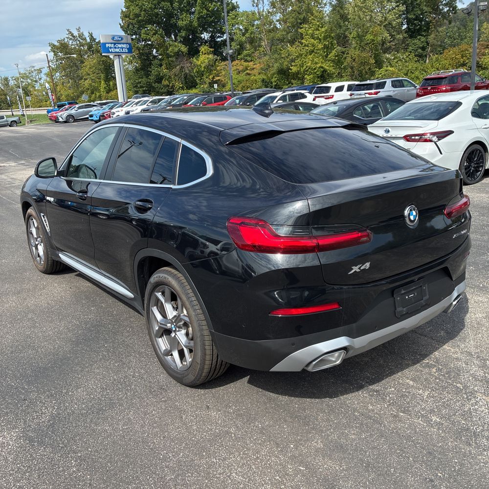 2024 BMW X4 XDrive30i
