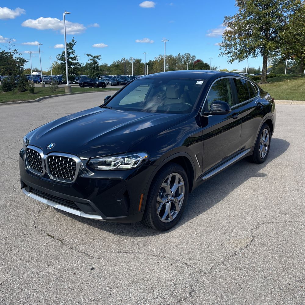 2023 BMW X4 XDrive30i