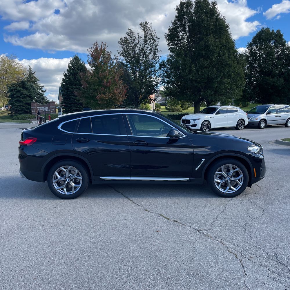 2023 BMW X4 XDrive30i
