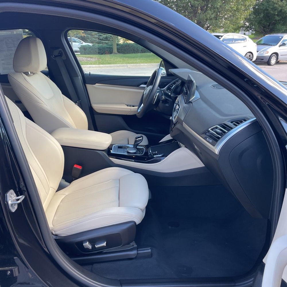 2023 BMW X4 XDrive30i