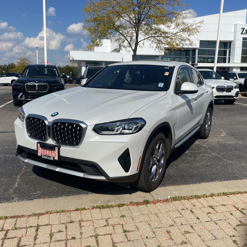 2024 BMW X4 XDrive30i