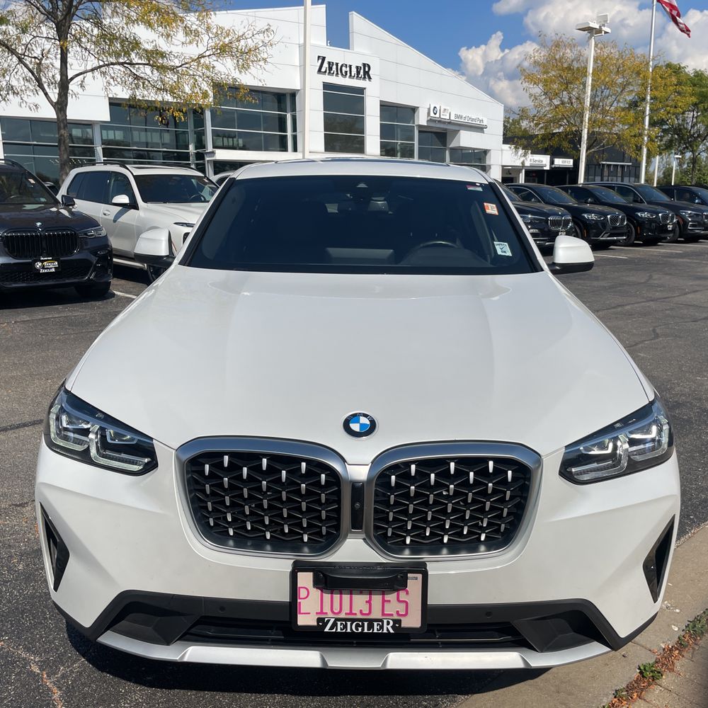 2024 BMW X4 XDrive30i