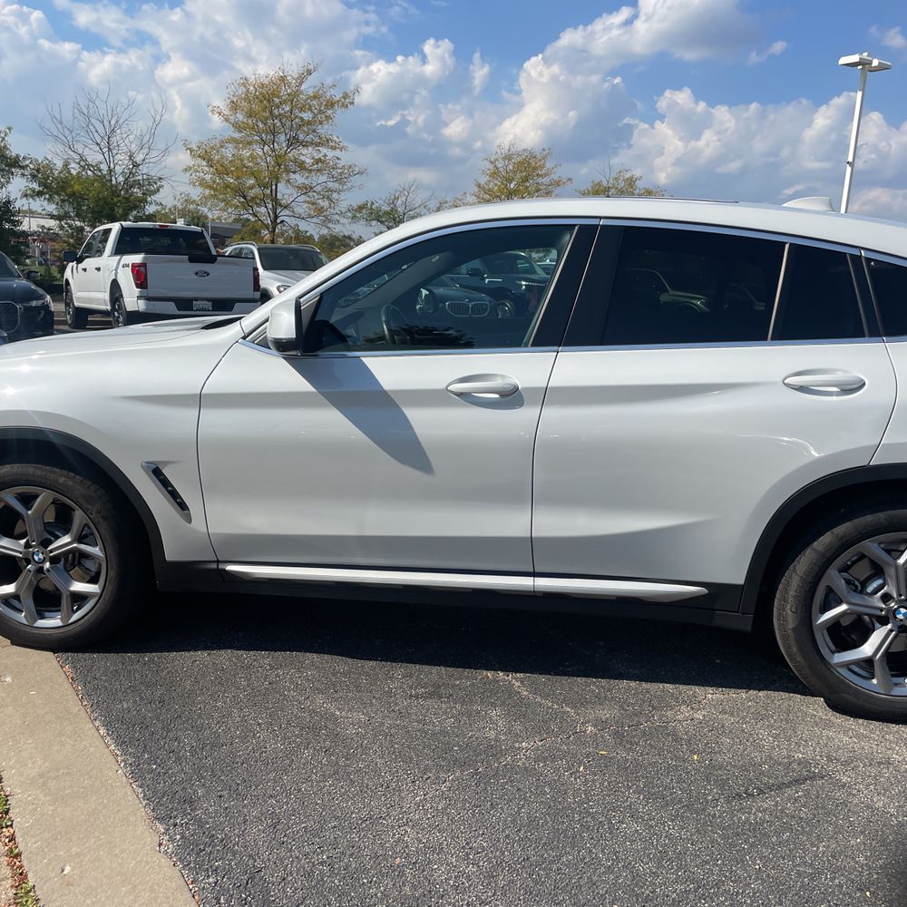2024 BMW X4 XDrive30i