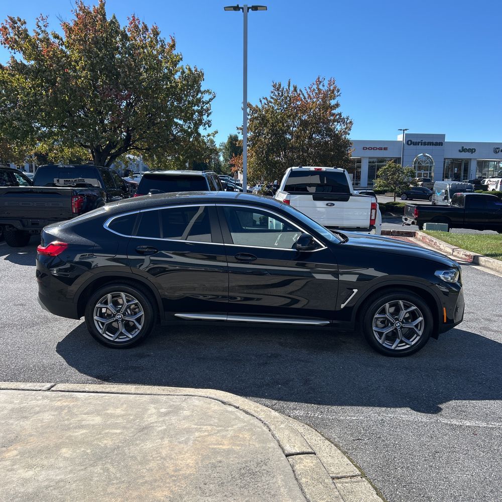 2024 BMW X4 XDrive30i