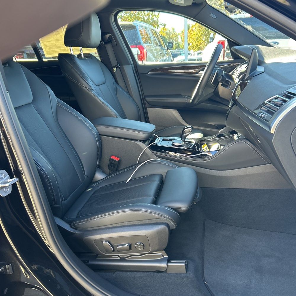 2024 BMW X4 XDrive30i