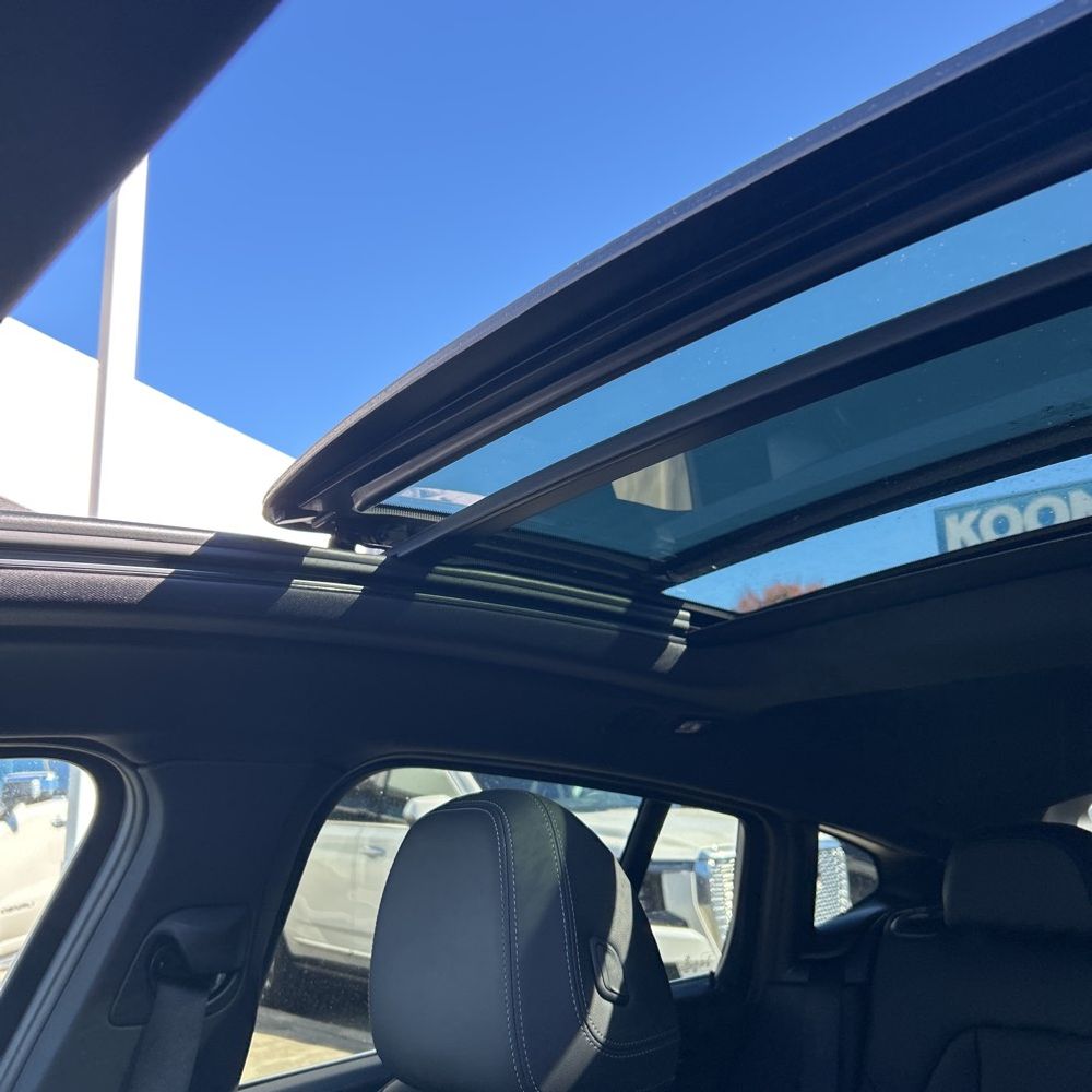 2024 BMW X4 XDrive30i