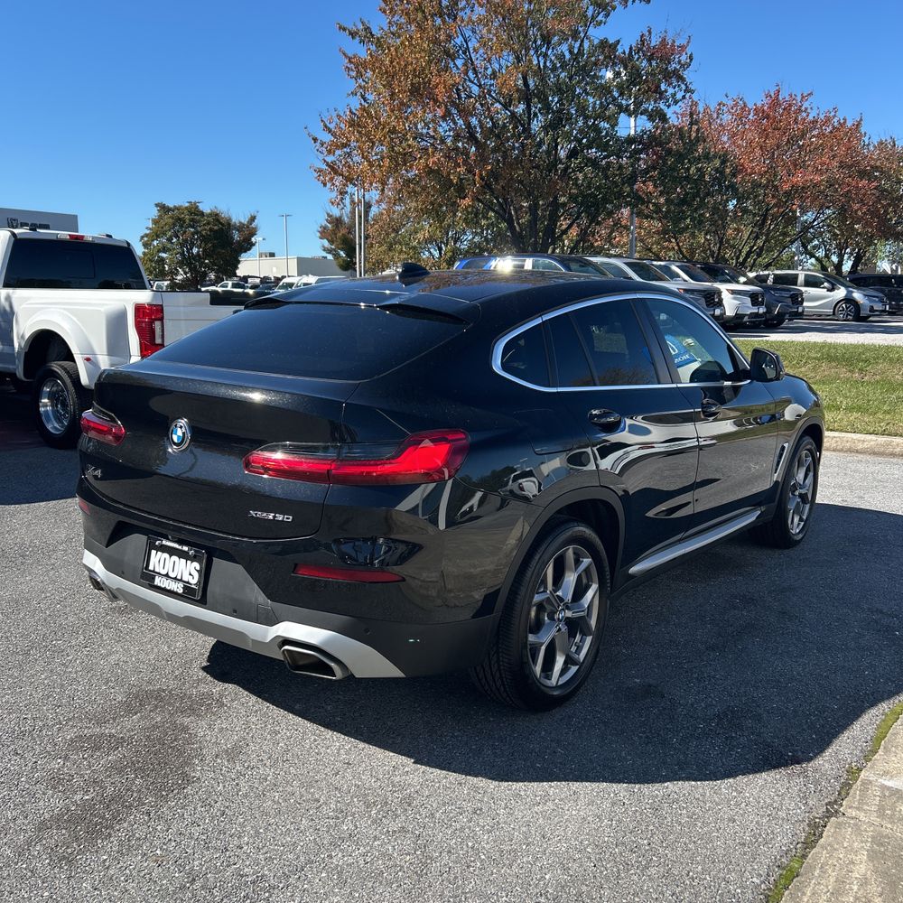 2024 BMW X4 XDrive30i