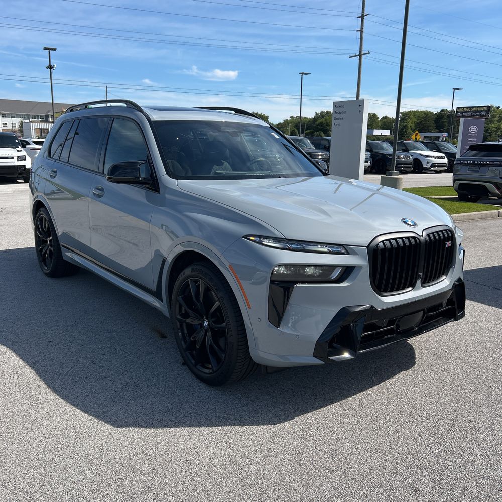 2024 BMW X7 M60i