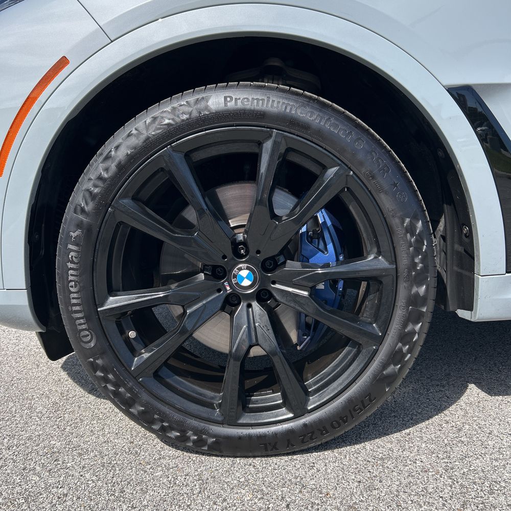 2024 BMW X7 M60i