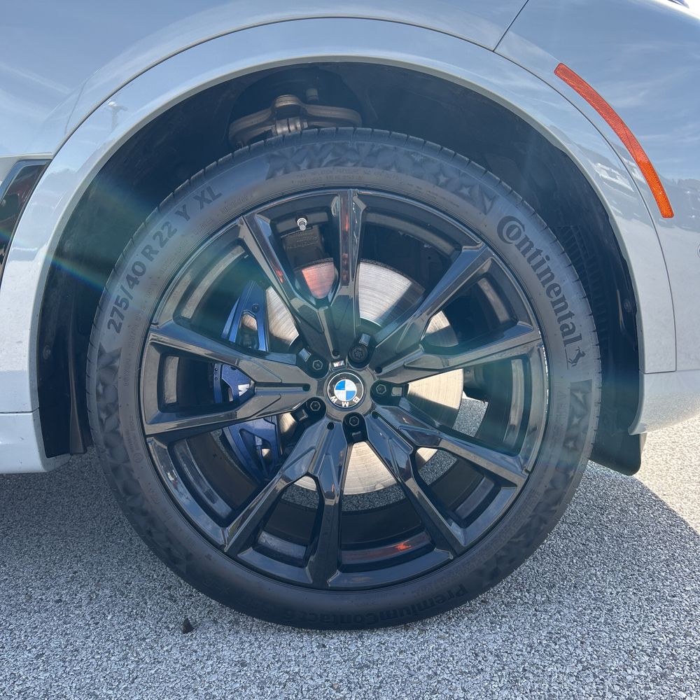 2024 BMW X7 M60i