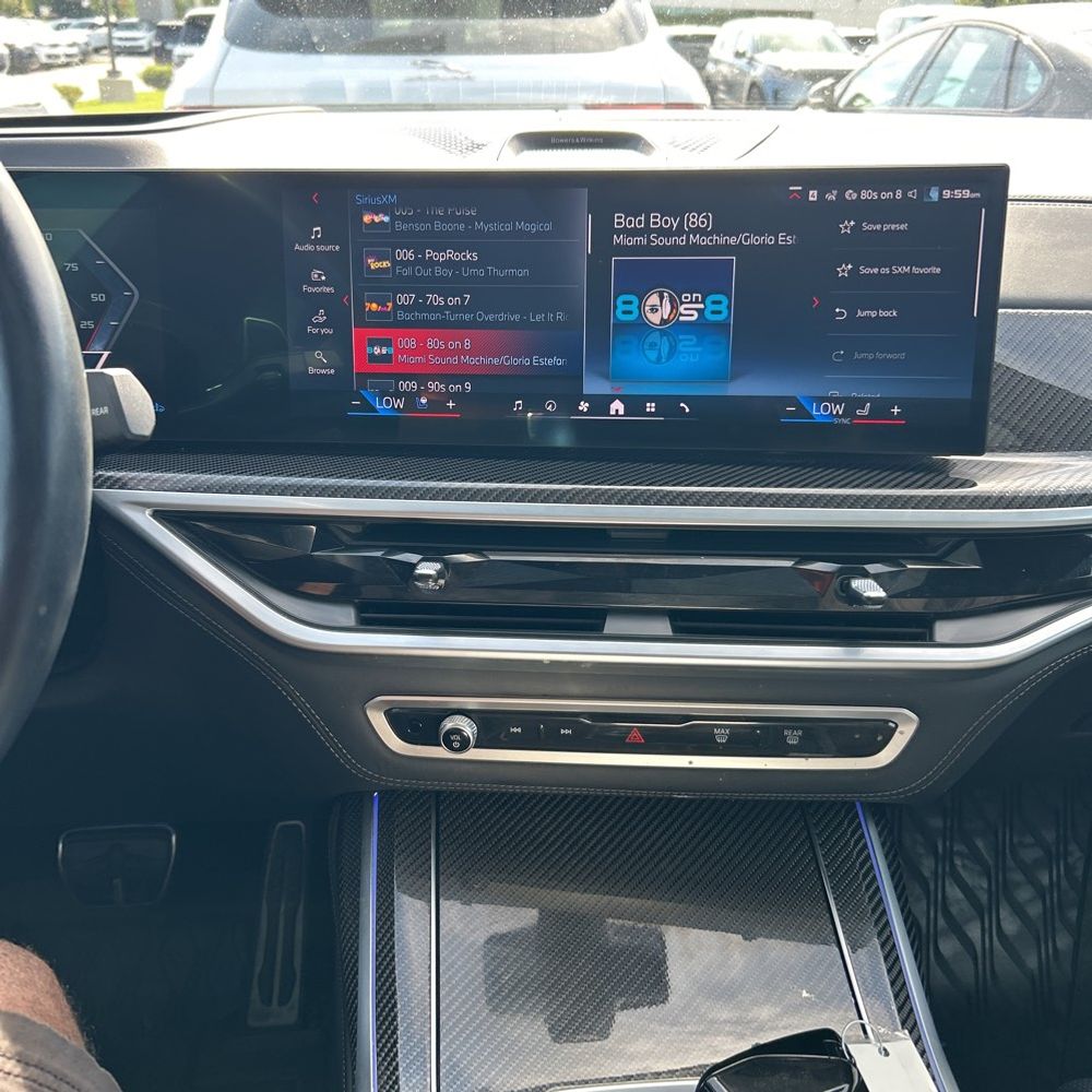 2024 BMW X7 M60i