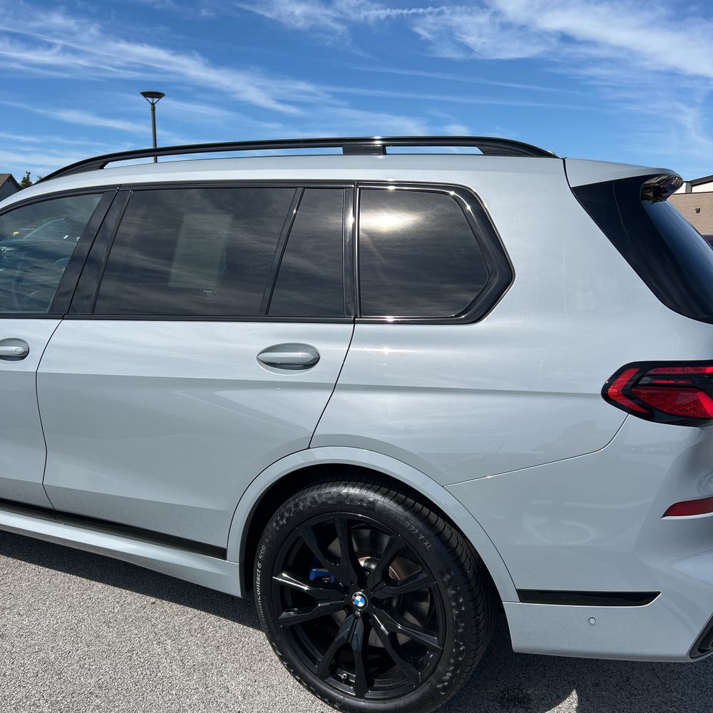 2024 BMW X7 M60i