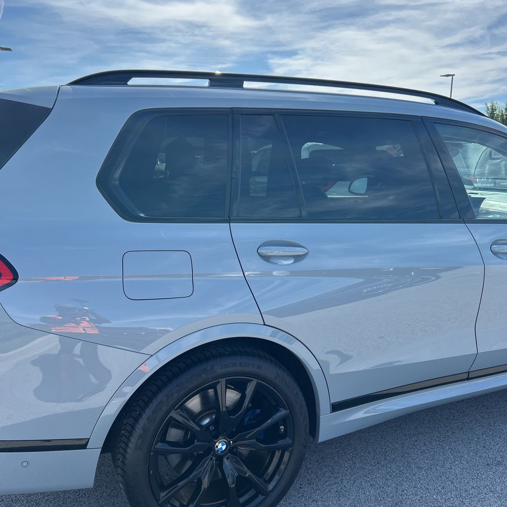 2024 BMW X7 M60i
