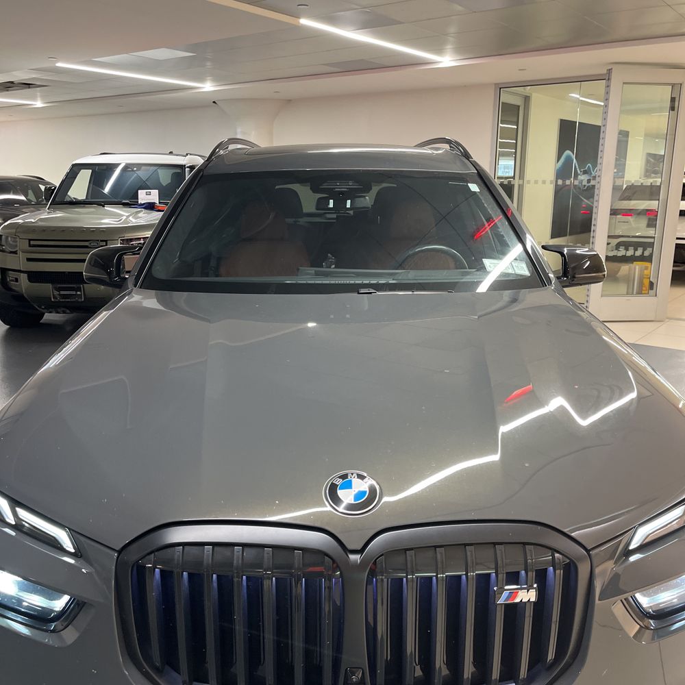 2025 BMW X7 M60i