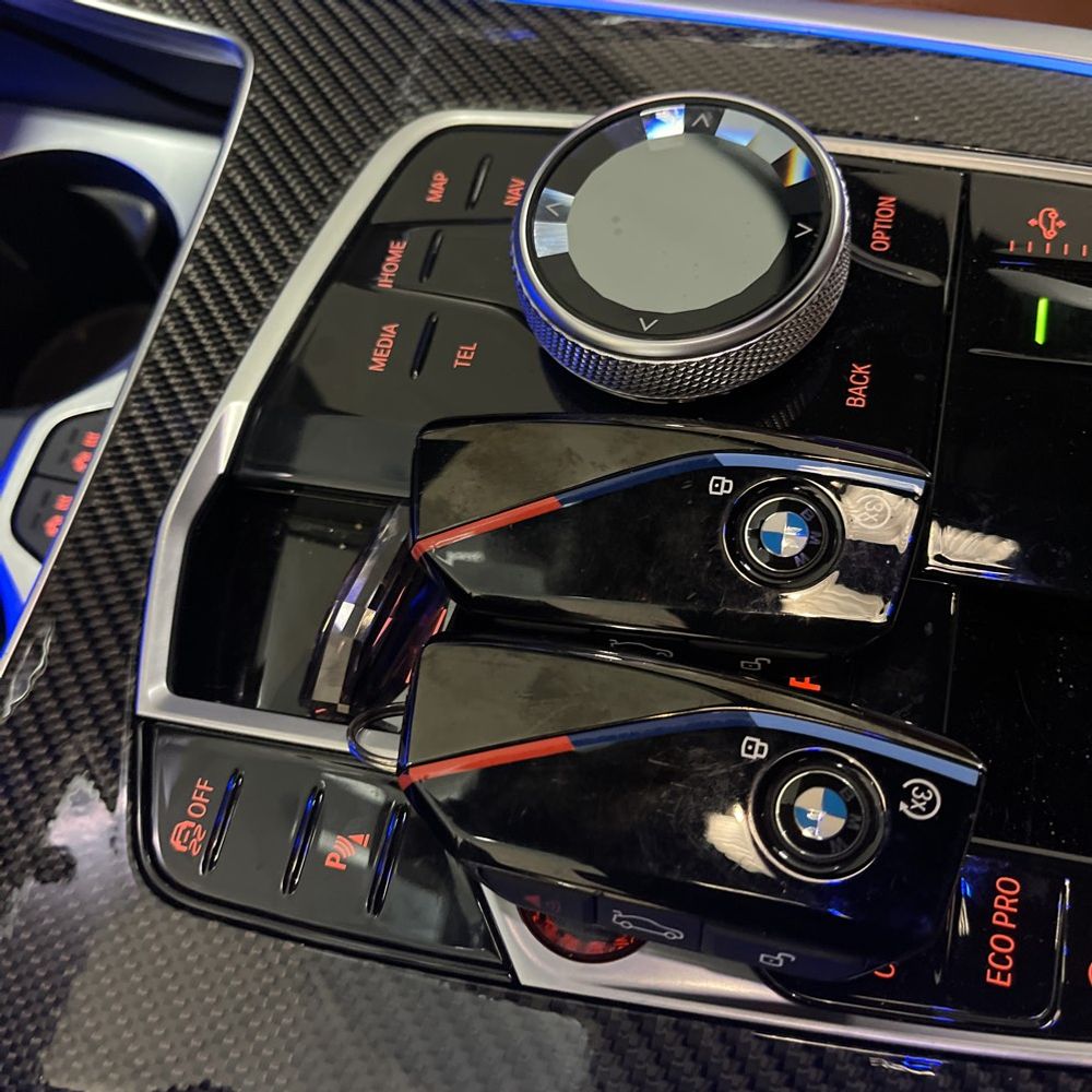 2025 BMW X7 M60i
